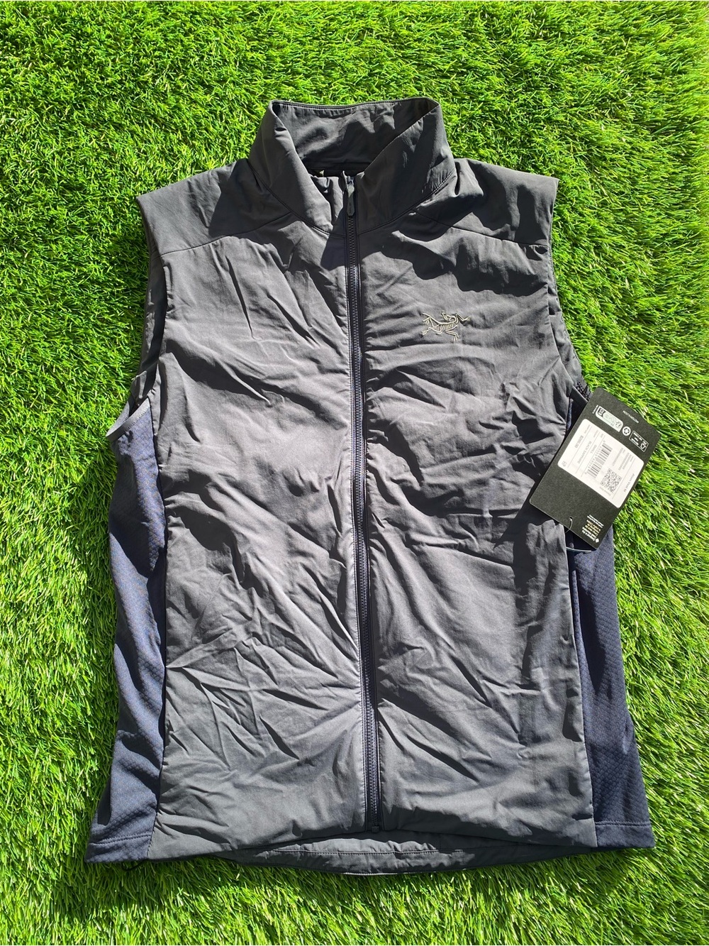 Arc’teryx Black Sapphire Atom Vest S